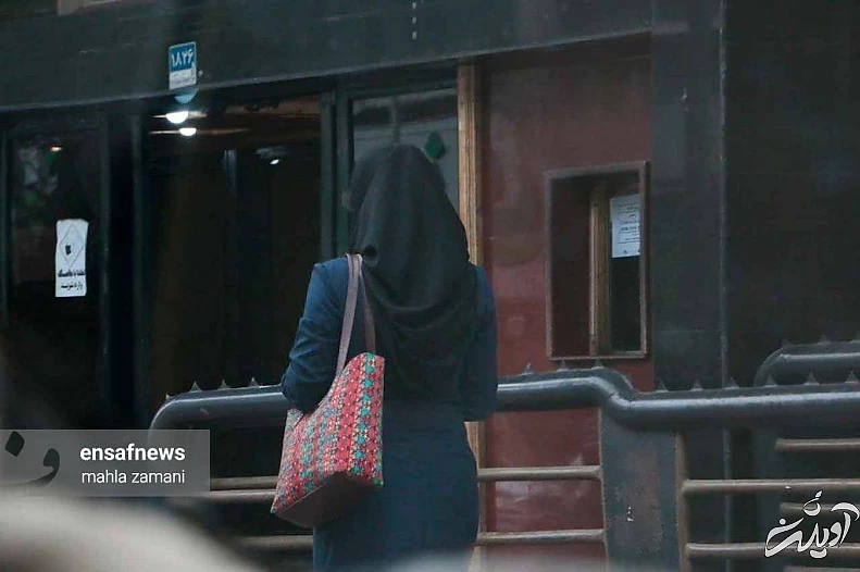 زنان در تهران، تابستان ۱۴۰۰